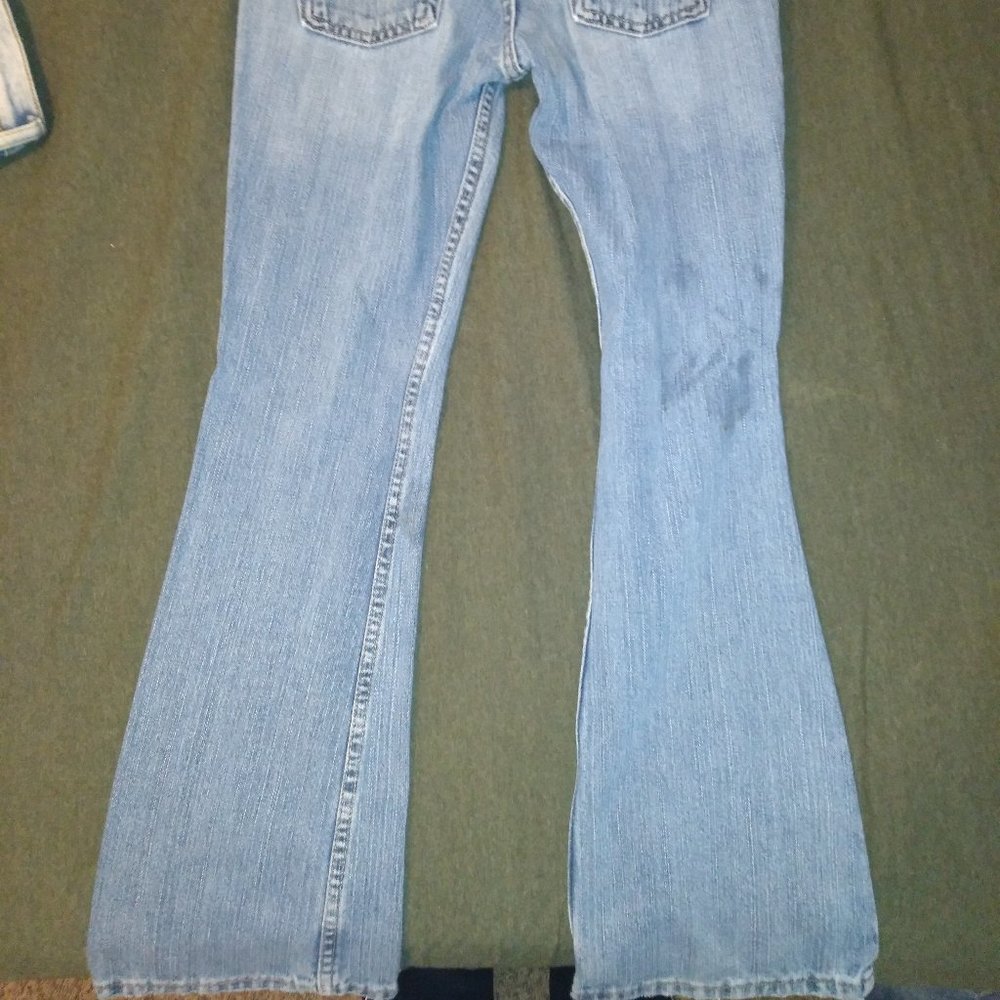 Super low levis